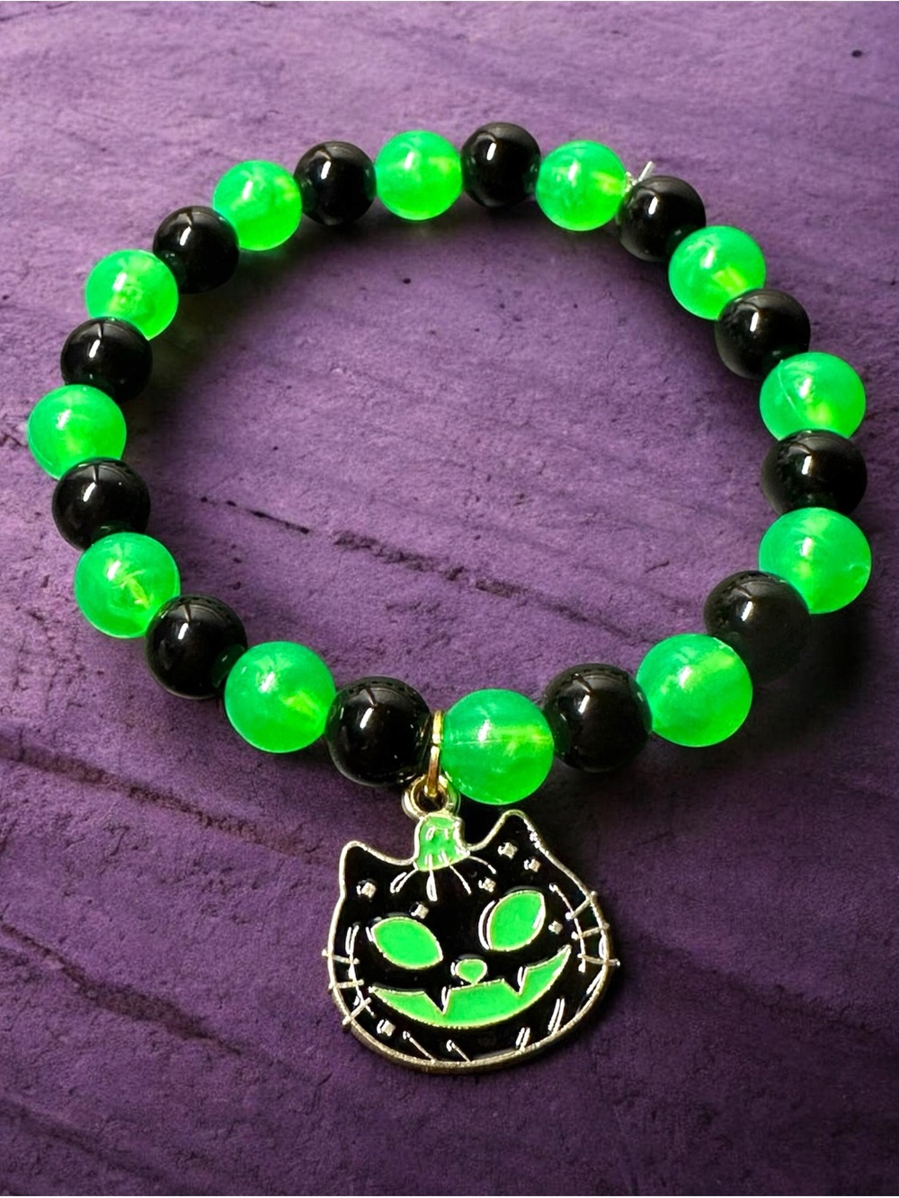 Halloween glow in the dark Black Cat Charm Stretch Bracelet
